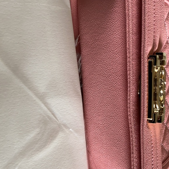 Chanel Boy Bag - Picture 3 of 6